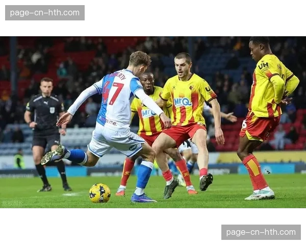 米德尔斯堡与沃特福德1-1握手言和，两队保级压力稍缓。