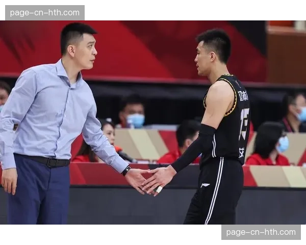 郭艾伦随辽宁队合练,半决赛G4出场状态升级为“赛前决定” 郭艾伦随辽宁队合练,半决赛G4出场状态升级为“赛前决定”